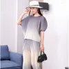 Calças de duas peças femininas miyake original verão manga morcego na moda solta plissada conjunto casual 2 peças conjuntos gradiente roupas femininas