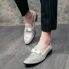 Klänningskor män kväll formella klänningskor loafers casual prom bröllop fest läder slip på skor män silver plus storlek 48 230420