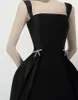Casual Dresses Slip Dress Fashion Märke Y2K Design Sense Women Summer 2023 Solid Color Strapless Simple Slim Formal