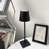 Lampade Lampada da tavolo a LED semplice Interruttore tattile Oscuramento USB Ricarica wireless Ristorante Camera da letto Comodino Decorazione della casa Luce notturna AA230421