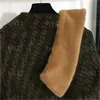 Trenchrockar Designer Women Jacket Jacquard Letter Double Breasted Fur Neck Lång ärm Kort vindbrytare Fashion Jackets Womens Trench Coat