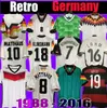 Retro Classic Allemagne Jerseys de football 1988 1990 1992 1994 1996 1998 2006 2010 14 16 Ballack Lahm Klose Podolski Moller Gotze Klinsmann Matthaus Retro Football Shirt