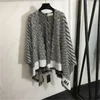 Cardigan Maglione Donna Mantella di lusso Giacca Classica fiore vecchio Doppia lettera Stampa Moda Tweed Lavorato a maglia Scialle Giacche Abbigliamento da donna