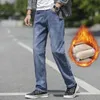 Jeans pour hommes Hiver hommes velours épais jeans classique taille droite décontracté stretch coton denim pantalon à la mode et chaud pantalon 40 42 231112