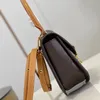 Torebka damska Tilsitt zapiekanka torba miejska uchwyt crossbody geometryczna zakrzywiona krawędź modelowanie luksusy projektant S-lock zamki torby na ramię torba z klapką M46548 moda