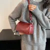 이브닝 백 브랜드 디자이너 PU 가죽 여성 어깨 가방 패션 간단한 크로스 바디 베개 핸드백 2023 트렌드