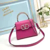 diamond handbag Crystal Wallet Val Diamond Purse v Crystal Wallet Leather Purse Designer bag Valen bags inlaid metal handle semi shaped bag portable shou Z 3ESN