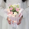 Ramo de crochet de rosas decorativas, regalo casero para el día del maestro, flores tejidas a mano, bolsa de embalaje de cuerda ligera, regalo hecho a mano 231121