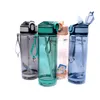 Canecas Copo de água portátil Garrafa de água de grande capacidade com palha de palha de plástico ao ar livre BPA Free Bottle for Men Drinkware Z0420