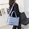 Sacos de noite inverno fofo para baixo bolsas para mulheres moda acolchoada feminina tote cor sólida designer de luxo bolsa de ombro mulher 231121