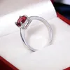 クラスターリングリアルS925女性のためのシルバースターリングルビーリングAnillos de 925 Jewellry Gemstone Bizuteria anel
