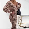 캐주얼 드레스 JY 2023 여자의 긴 라글란 슬리브 격자 무늬 한 계단 스커트 v 넥 상자 포장 바디콘 드레스