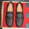 Nuovi uomini Scarpe eleganti Mocassini classici in pelle di vacchetta Scarpe piatte con fibbia in metallo Muli Princetown Mens Brand Trample Lazy Slides Mocassini taglia 38-45