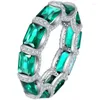 Bagues de cluster 925 Bague en argent Femme Diamant vert Plein à la mode et personnalisé Bijoux de mariage haut de gamme en gros