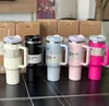 أكواب جديدة 40 أوقية أكواب تومل مع مقبض Tumblers المعزول أغطية القش القهوة المصنوعة من الفولاذ المقاوم للصدأ كوب مع شعار 1121