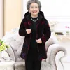 Dames Trenchcoats Ouderen Winterkleding Middellange en lange verdikte gewatteerde jas Dames Oude Dame Katoen Oma Corduroy Capuchon 5XL