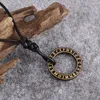 Naszyjniki wiszące vintage Viking Runs okrągły naszyjnik mężczyźni kobiety Lucky Amulet stal nierdzewna Biżuteria Prezent