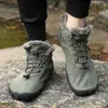 Botas 2023 invierno para hombres mujeres nieve zapatos casuales descalzos trabajo al aire libre señoras piel caliente tobillo masculino 231120