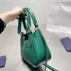 Sacs à bandoulière en nylon pour femmes en cuir véritable