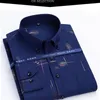 Chemises décontractées pour hommes Robe Printemps Automne Dernières Noniron Antirides Business Print Thin Plaid Slim Fit chemise 230420