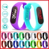 Orologi per bambini Nuovo orologio da polso digitale a LED Bracciale per bambini Orologio sportivo all'aperto per ragazze dei ragazzi Orologio elettronico con data Reloj Infantil