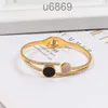 Nail Bangle Designer Bracelets Amour Diamant Bracelet Bijoux De Luxe Lettre Pendentif L Bracelet Pour Femmes Or Charme Boucle D'oreille De Mariage CUG2