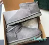 Bottes de neige rétro de styliste en cuir pour femmes australiennes, bottes d'hiver à boucle en fourrure courte en peau de mouton