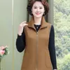 Women's Vests Spring Autumn Women Tank Top Embroidery Pocket Sleeveless Short Jacket Cotton Vest Middle Aged Female Waistcoat 5XL