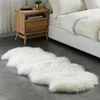 Tapis doux tapis irréguliers pour chambre à coucher tapis de sol en peluche tapis de laine en fausse fourrure salon salon tapis de chevet moelleux coussin de canapé 231120