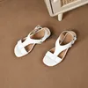 Sandalen vrouwen echt leer lage hiel Romeinse Romeinse retro flat met casual sport dames kantoorschoenen zomer 230421