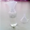 ボトル詰め、香水、エッセンシャルオイル、科学研究室の化学物質、芸術工芸品用品用の小さな透明なプラスチックミニ漏斗