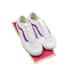 2024 Top Vance Bread Shoes Verschillende kleuren en modellen beperkte hoeveelheid lichtgewicht slijtage comfortabele dik opgeloste canuele canvas schoenen Volledige punten voor straateffect 63 458