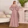 Belle robe de soirée en dentelle et tulle rose à manches longues pour occasions spéciales robe de bal d'anniversaire pour femmes
