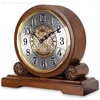 Orologi da tavolo Orologio retrò in legno massello europeo che indica l'ora al quarzo e orologi alimentati a batteria per decorazioni per la casa di classe per ufficio