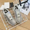 Lyxdesigner sneaker casual skor låg kalvskinn läder plattform utomhus canvas sko läder kvinnor tidigt höst nya sneakers