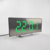 Décorations de Noël Miroir incurvé Réveil numérique Multifonctionnel Affichage LED incurvé Simple Ornement de bureau pour la maison Grand 260g