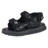 Sandały Dzieci Sandały Letnie Chic Girls Casual Sandals Wygodne czarne dzieci moda księżniczka klasyczne kwiaty klamra 230421