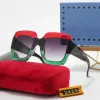 2024 Senaste modedesigner solglasögon Män stil UV400 skugga stora fyrkantiga metallpaketglasögon som driver glasögon lyx 7 färger gåva