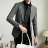 Мужские костюмы 2023 Мужские однобортные костюмы бизнес-капусная профессиональная версия для банкетного платья с двумя частями