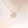 Desginer Clover Lucky Full Diamond Clover Necklace For Women Electropated Thick Gold 18K Rose Gold Mini Large Petals Minimalist Collar Chain