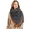 DEQING SIYUE BORDER KONTRAST PLAID PRINT SACL RACH Women's Scarf