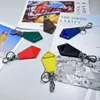 デザイナーキーチェーンアクセサリーPキーチェーンファッションレター豪華なパターンカーペンダントキーチェーンジュエリーギフトキーバッグ6色のためのストラップ