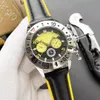 Hoogwaardig herenhorloge van ontwerpers. Luxe rubberen band, multifunctioneel mechanisch, klassiek sporthorloge met zes pinnen