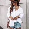 Blusas femininas primavera/verão 2023 ajuste solto manga longa com decote em v botão remendo bolso irregular personalidade estilo rua camisa feminina