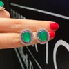 Halskette Ohrringe Set SoJewelry Funkelnder fluoreszierender Dan-förmiger Jade-Medaillenring Damen Temperament Anhänger Geburtstagsgeschenk