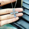 Hänghalsband Hainon Zirconia Cross Crystal Pendants Silver Color O Shape Chain Halsband Kvinnliga modesmycken gåvor för kvinnor