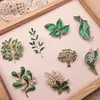 Pins Brooches Retro Creative Design Green Leaves Brooches For Woman Student Party Tree Plant Sweater Hat Corsage Brooch Pin Z0421