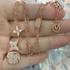 2023 Classic Brand V Crystal Agate Pendant Women's Charm Four Leaf Flower Gold High Quality Designer Necklace Jewelry