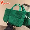 Sacs de soirée Yogodlns hiver chaud peluche sac fourre-tout pour femmes grande capacité épaule mode agneau shopping voyage poignée supérieure bolsa 231121