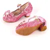 Sandaler Princess Kids Leather Shoes For Girls Flower Casual Glitter Children High Heel Girls Shoes Farterfly Knot Blue Pink Silver 230421